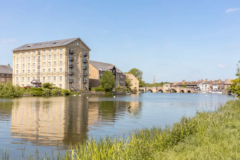 Walks in and around St Ives, Cambridgeshire - view of the River Great Ouse and the St Ives Bridge